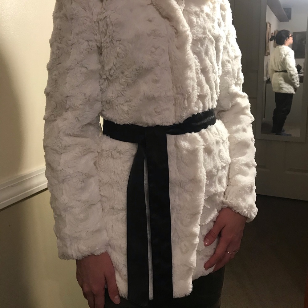 Coat - Picture 3 of 15